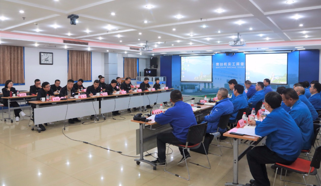 陜西延長石油機械裝備制造有限公司執(zhí)行董事、總經(jīng)理張博一行到秦川集團(tuán)交流座談